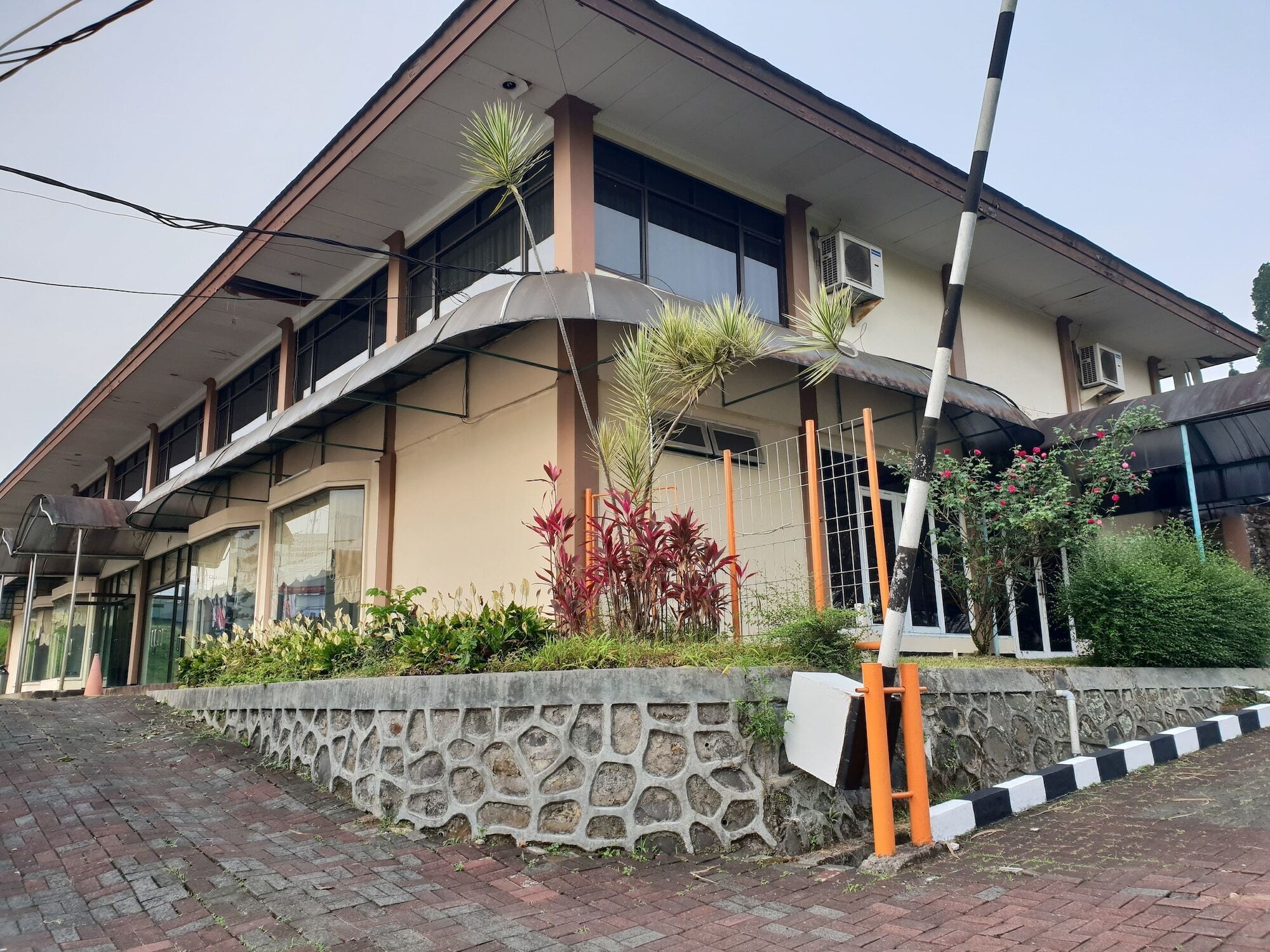 Hotel Cisarua Indah المظهر الخارجي الصورة